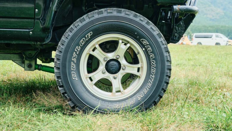 【’08 JIMNY JB23】ひと目惚れしたポイントはジープ風味のフェイス。