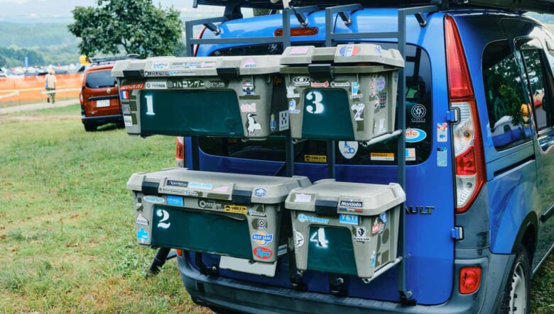 【’15 KANGOO COULEUR】新車からカスタムし続け、ついにルーフテント装着!!