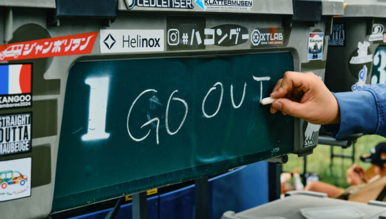 【’15 KANGOO COULEUR】新車からカスタムし続け、ついにルーフテント装着!!