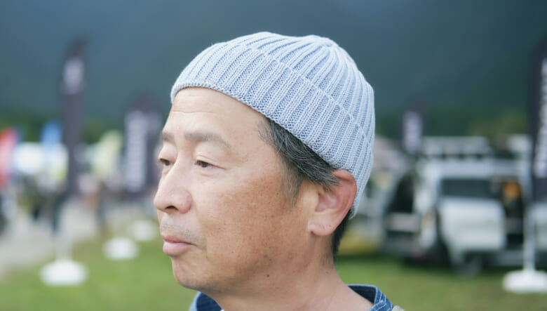 総柄パンツが主役のブルーコーデ。-GO OUT CAMP vol.21-