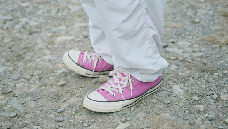 白を基調としたクリーンなコーデ。-GO OUT CAMP vol.21-