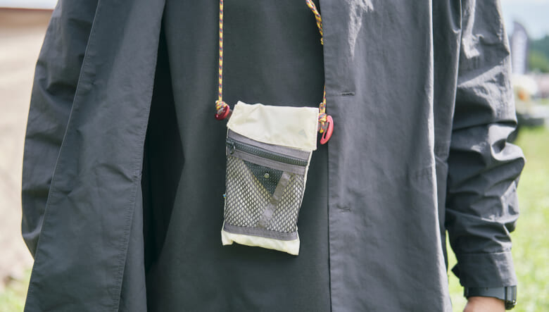 ゆるシルエットを無骨に着こなす。-GO OUT CAMP vol.21-