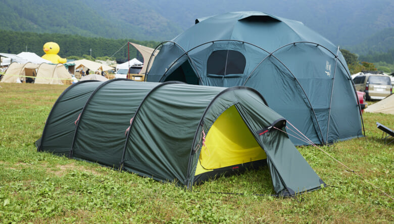 寝室は設営が簡単なケロン3GTで。