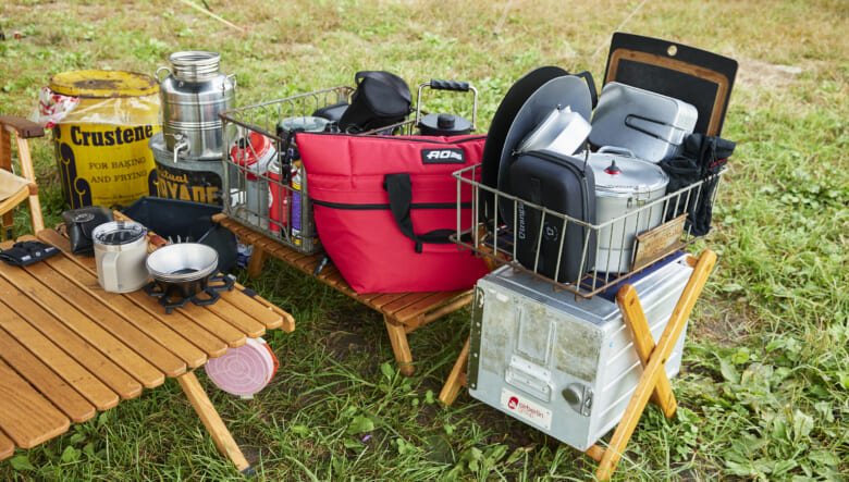 収納小物もヴィンテージで世界観を統一。