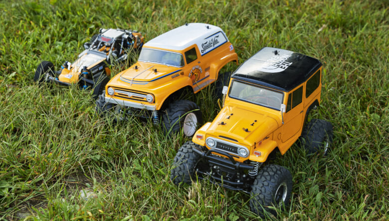 ラジコンを楽しむことが多いというバンさん。すべてタミヤ製でランクル40、BBXのほか、速さを楽しみたいときのスカッシュバンまでひと揃え。　