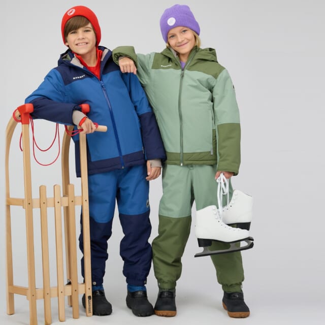 雪遊びに大活躍！マムートの本格機能とマテリアルを受け継いだキッズ