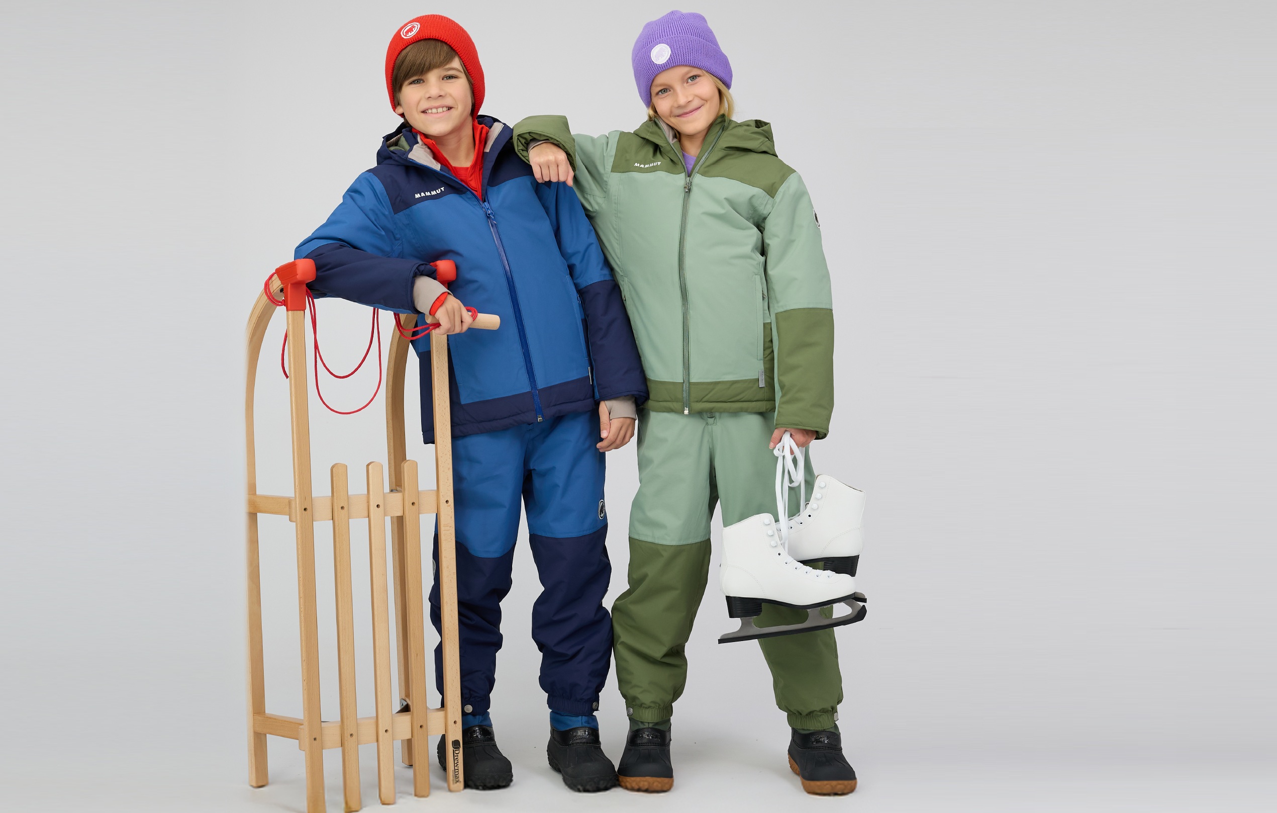 雪遊びに大活躍！マムートの本格機能とマテリアルを受け継いだキッズ