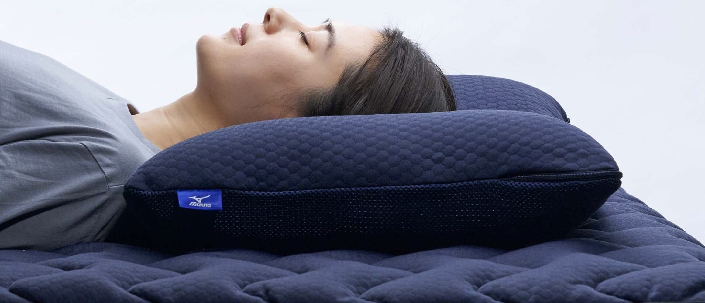 眠るだけで疲れをリセット。「ミズノ」が作った枕で睡眠の質をアップ