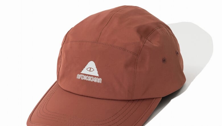 スノーボーダーに贈るPOLeR × ADFコラボ第2弾！　本格ウエアからカジュアルJKT、ヘッドウエアまで全11種がリリース。