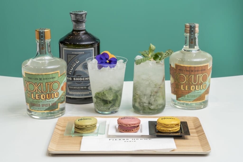 「The SG Club」のオリジナルドリンクや、「ピエール・エルメ・パリ」のマカロン