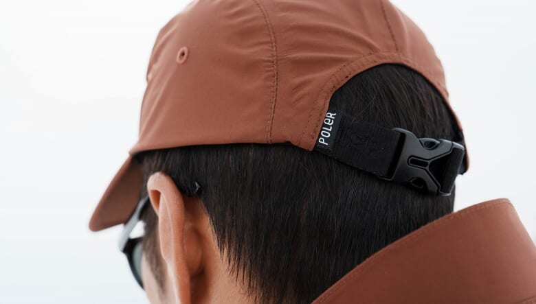 スノーボーダーに贈るPOLeR × ADFコラボ第2弾！　本格ウエアからカジュアルJKT、ヘッドウエアまで全11種がリリース。