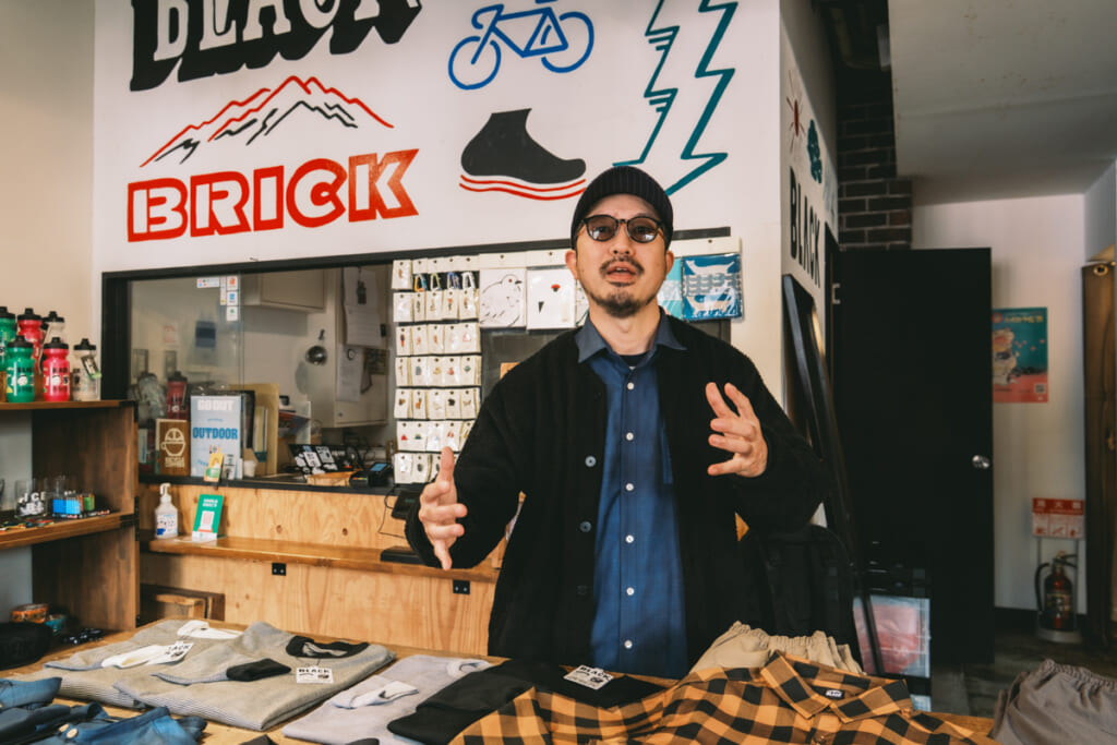 吉祥寺の「BLACK BRICK」