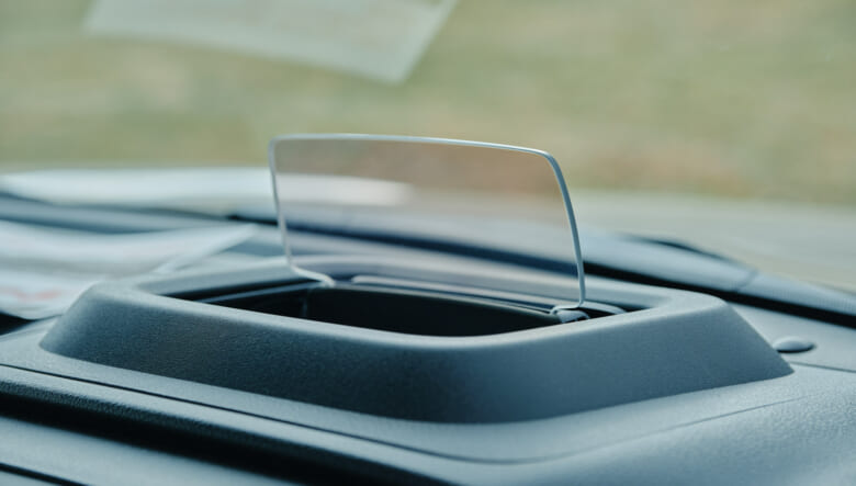 【’25 SUZUKI XBEE】精悍になったルックスで運転するのが楽しい1台。