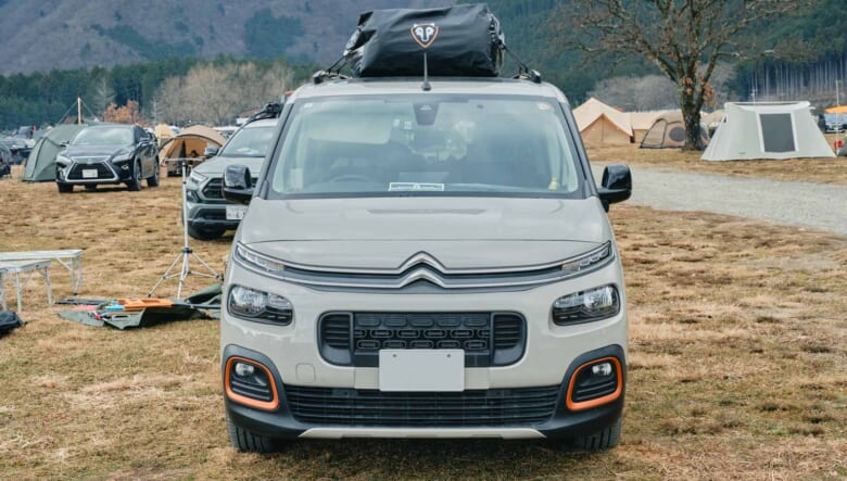 【’21 CITROËN BERLINGO】広い車内と便利な収納、スライドドアが決め手。