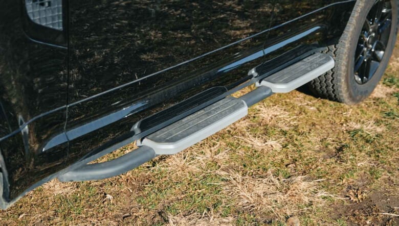 【’25 LAND ROVER DEFENDER 130】ラグジュアリーだけどタフに扱える大型SUV。