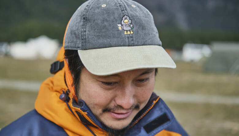 派手JKT×柄パンで相乗効果を狙う。-GO OUT CAMP 冬 2025-