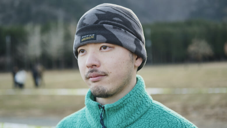 冬の野外に馴染む寒色フリース。-GO OUT CAMP 冬 2025-