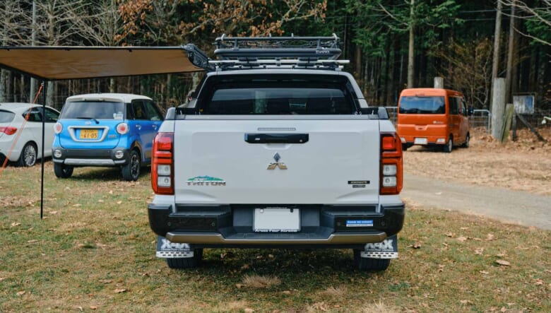【’24 MITSUBISHI TRITON】ヒトも外遊びギアも運ぶ装備充実のピックアップ。