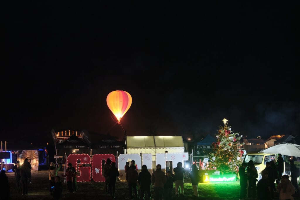 GO OUT CAMP 冬 2025 ツリー点灯式