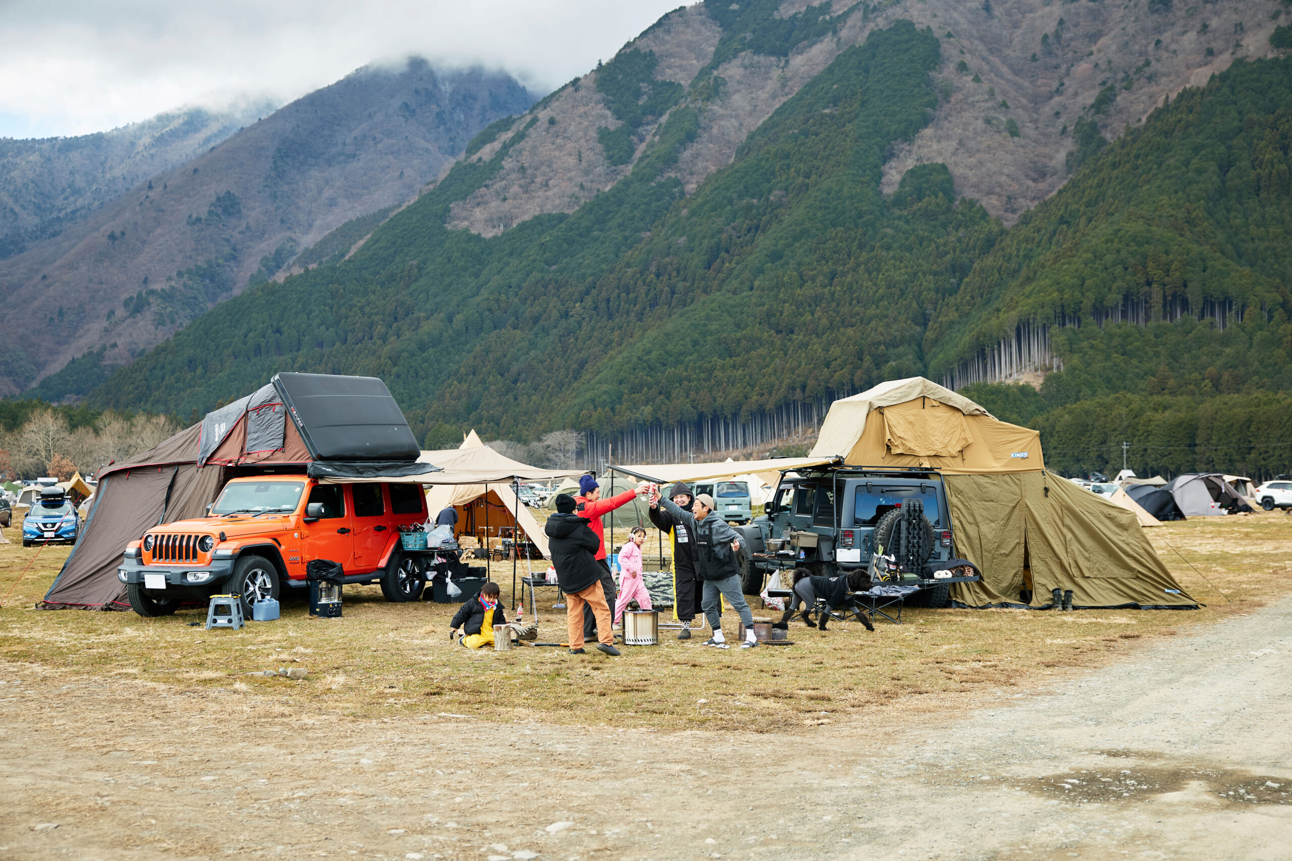 オーバーランドスタイル同士で、仲間ファミリーとJeep連結!!（GO OUT