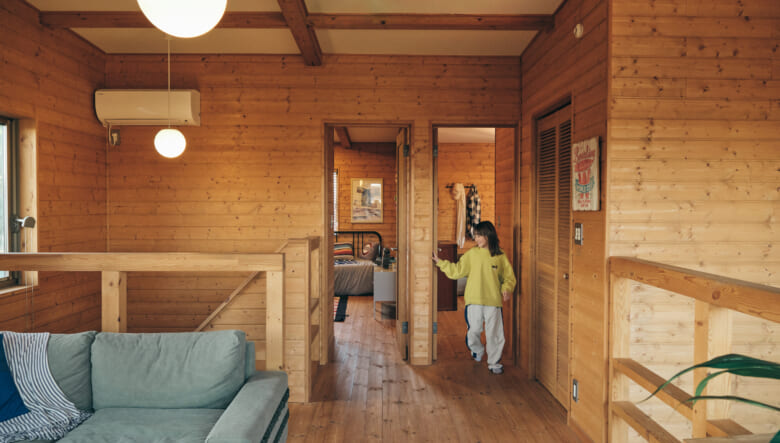 まるでキャンプ場キブン。ファミリーキャンパーが、BESSの展示場LOGWAYを遊び尽くす！【BESSの家探訪】