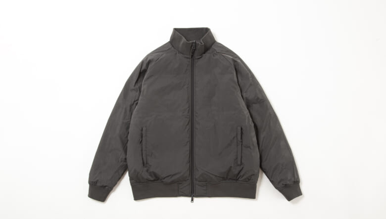 ダウンとフリースのリバーシブル。毎日着たくなるドベルグとTAIONのコラボジャケットに注目！