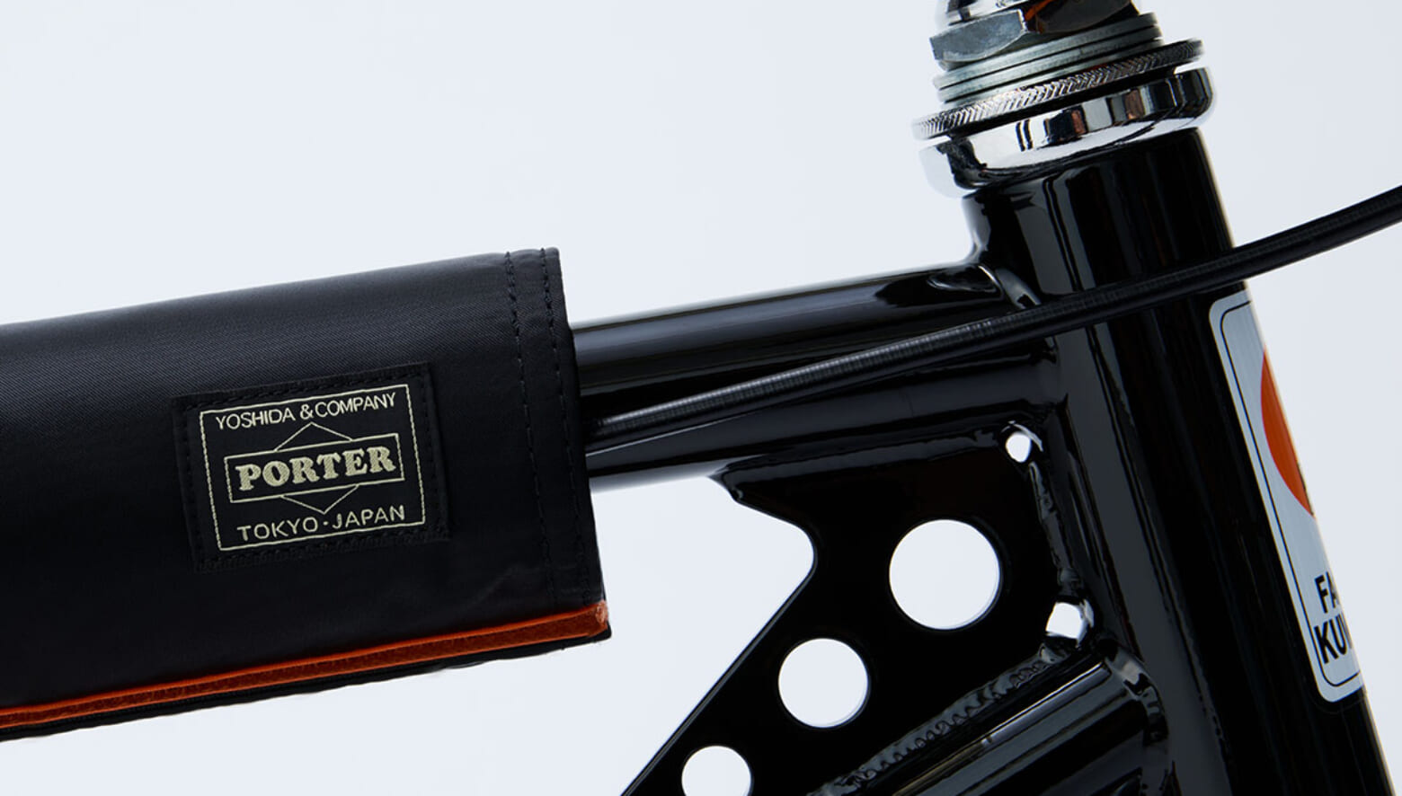 吉田カバン90周年記念のスペシャルモデル。PORTER 仕様の「KUWAHARA