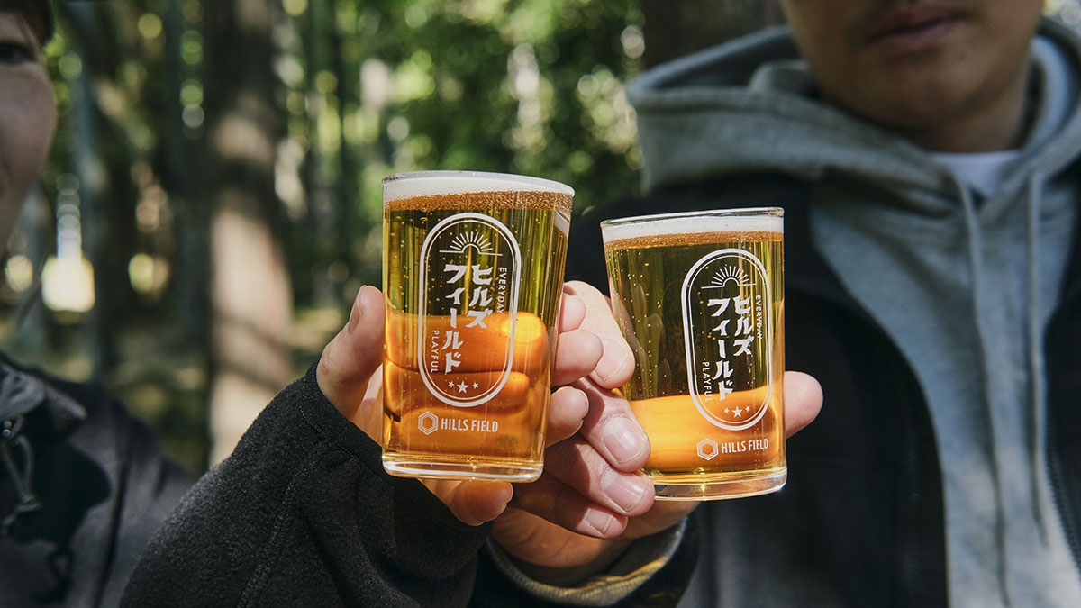 キャンプとお酒を楽しくする“ヒルズフィールド”から、六角形の粋な升と