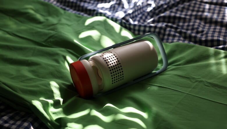 キャンプでも手軽に映画やゲームを満喫できる「エクスジミー」のポータブルプロジェクター“ノヴァ”にフォーカス！