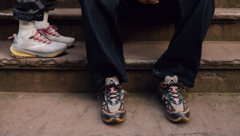 ランニングシューズブランドの「ブルックス」とストリートブランド「ステイプル」のコラボシューズCascadia 1と Ghost Trail