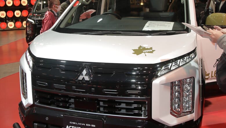 ロゴスとダイレクトカーズとのコラボ第2弾は、デリカ D：5ベースの快適キャンピングカー！