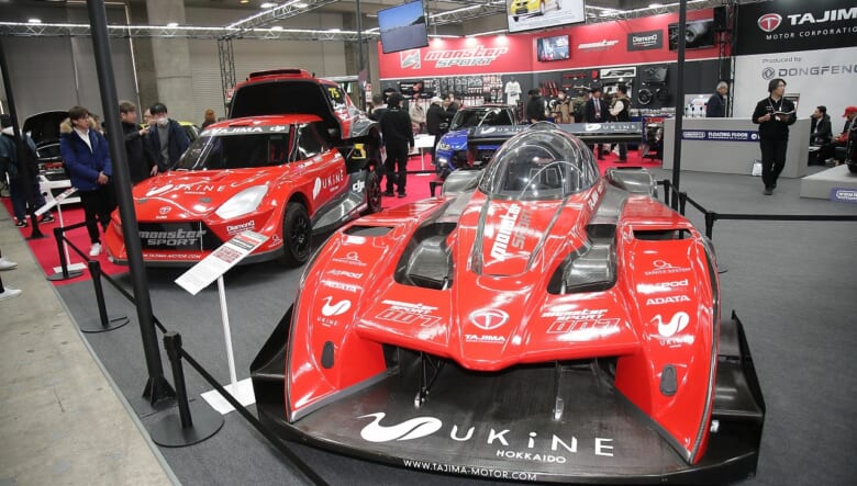 東京オートサロン2026がいよいよ開幕！ おしゃれアウトドアなカスタムカーをPICK UP！