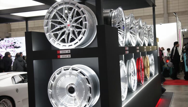 東京オートサロン2026がいよいよ開幕！ おしゃれアウトドアなカスタムカーをPICK UP！