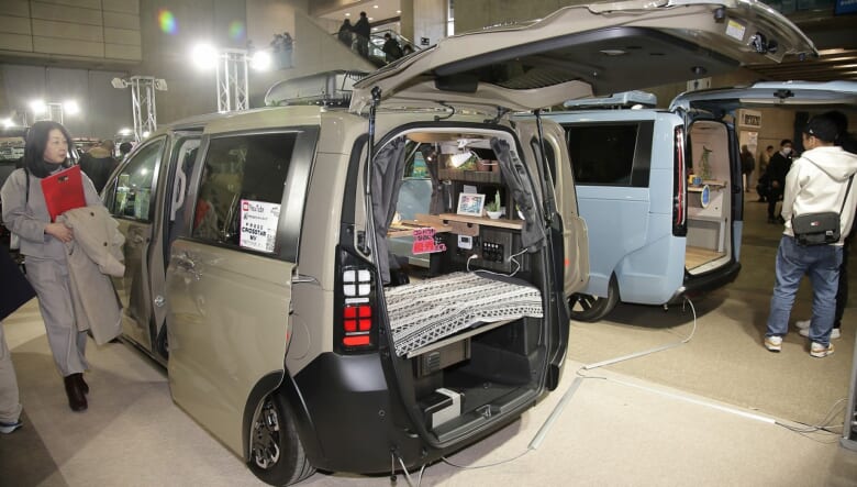 東京オートサロン2026がいよいよ開幕！ おしゃれアウトドアなカスタムカーをPICK UP！