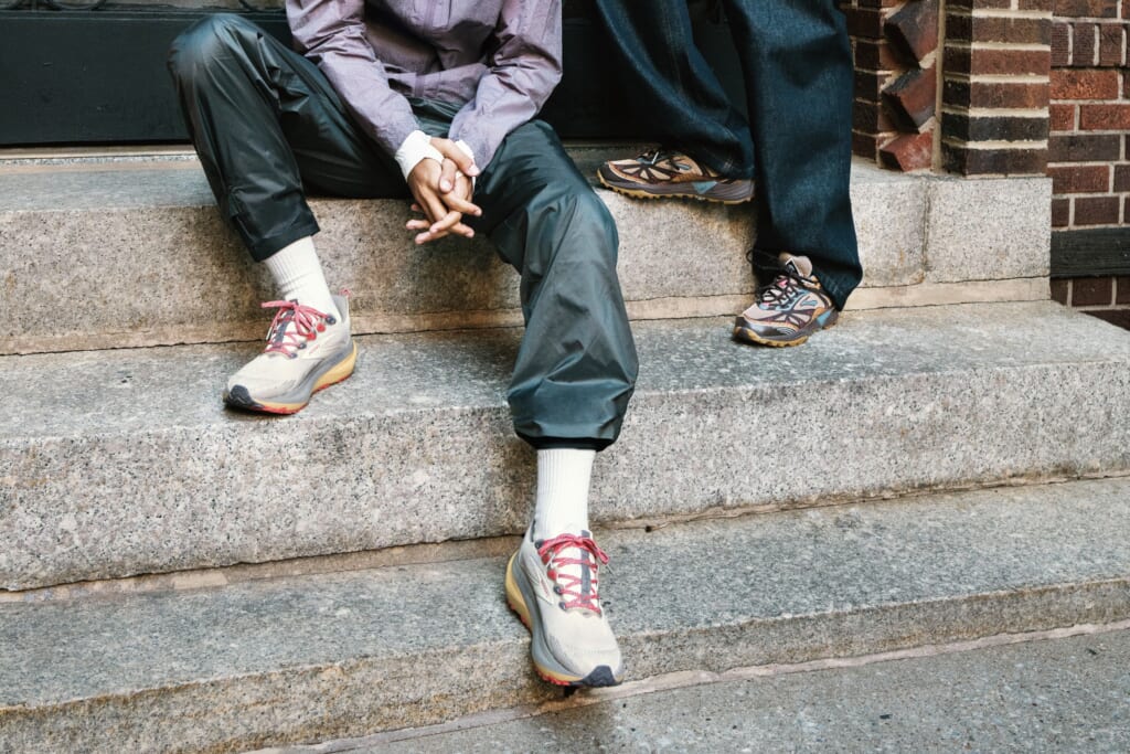 ブルックス×ステイプルのコラボシューズ