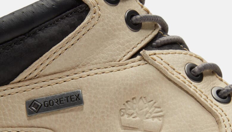 ティンバーランドの隠れた名作「モックトゥ」にゴアテックスを採用。ベージュカラーで明るいムード満点！
