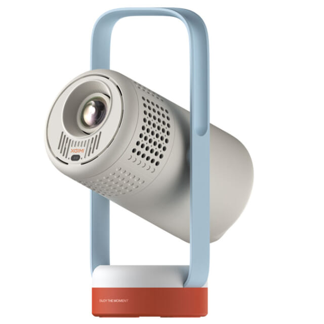 キャンプでも手軽に映画やゲームを満喫できる「エクスジミー」の