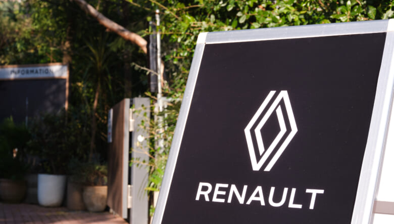 「グランカングー」は、3列目が増えただけでなく、デカい荷室の多彩なアレンジもスゴかった！