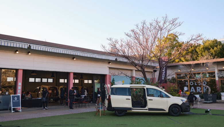 「グランカングー」は、3列目が増えただけでなく、デカい荷室の多彩なアレンジもスゴかった！