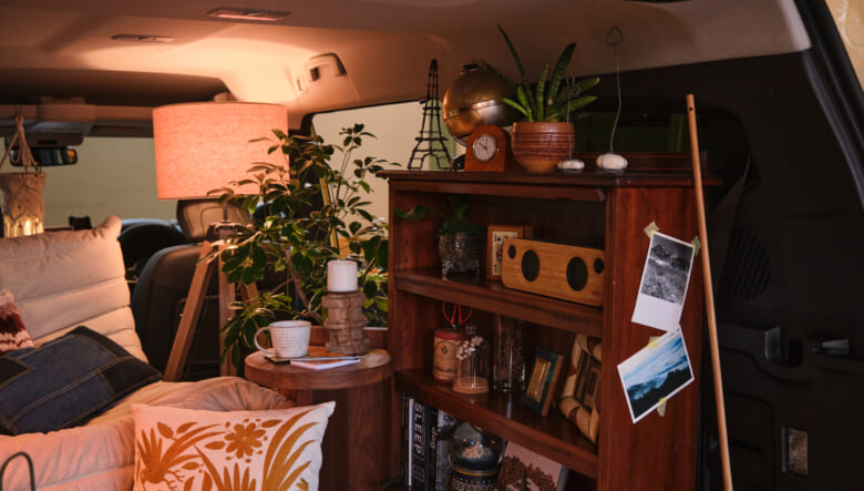 「グランカングー」は、3列目が増えただけでなく、デカい荷室の多彩なアレンジもスゴかった！