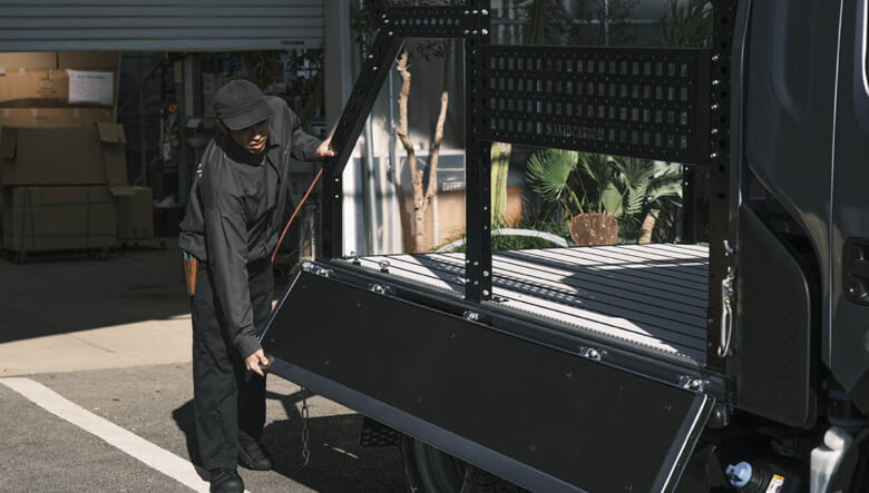 シゴトも、趣味も。いすゞの「ELFmio CROSS STYLE CONCEPT」を、グリーンキーパーがお試し。