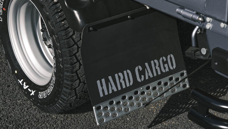 シゴトも、趣味も。いすゞの「ELFmio CROSS STYLE CONCEPT」を、グリーンキーパーがお試し。