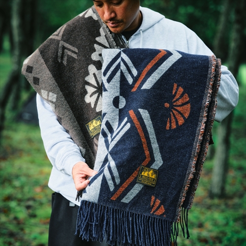 HILLS FIELD The Blanket