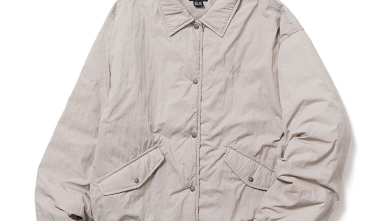 軽量素材を使ったナンガのシアーダウンは、透け感が生む独特のデザインに注目！