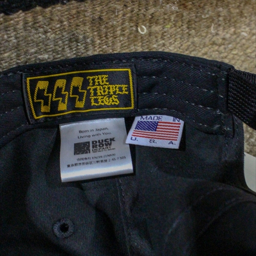 THE TRIPLE LEGS LOGO PATCH LONG BILL CAP