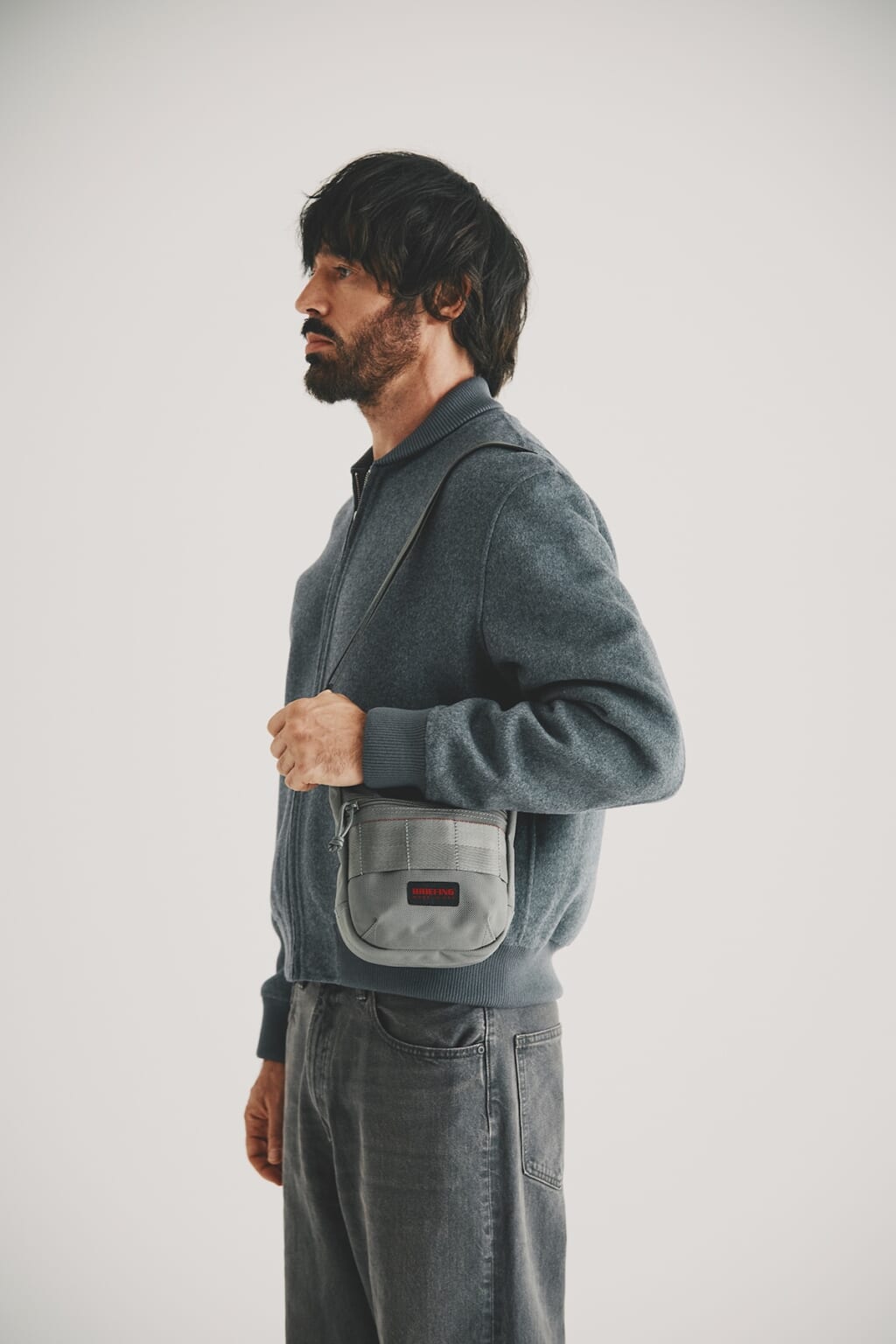 BRIEFING_DAY TRUOOER/XS