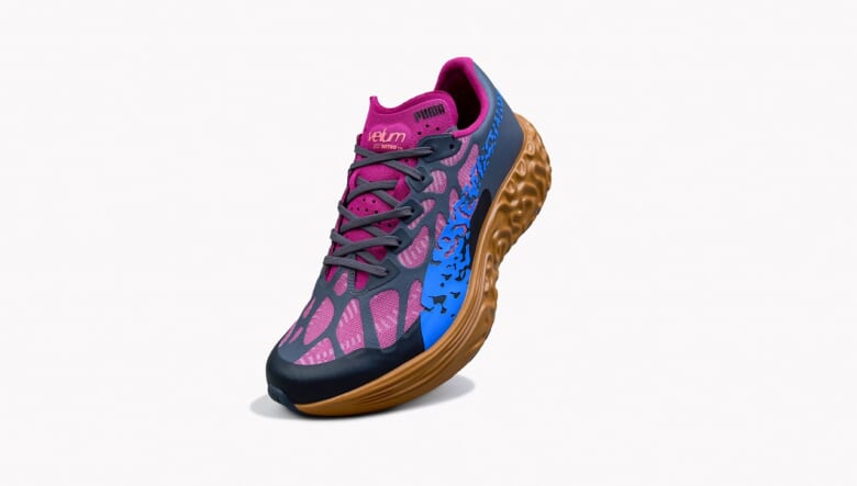 プーマが世界的に注目されるシューズデザイナーとコラボ。斬新なテクスチャーの高性能モデルをリリース。
