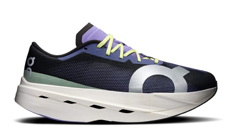 「オン」屈指のレーシングシューズに新作デビュー。走りに特化したスペックが所有欲を満たす！