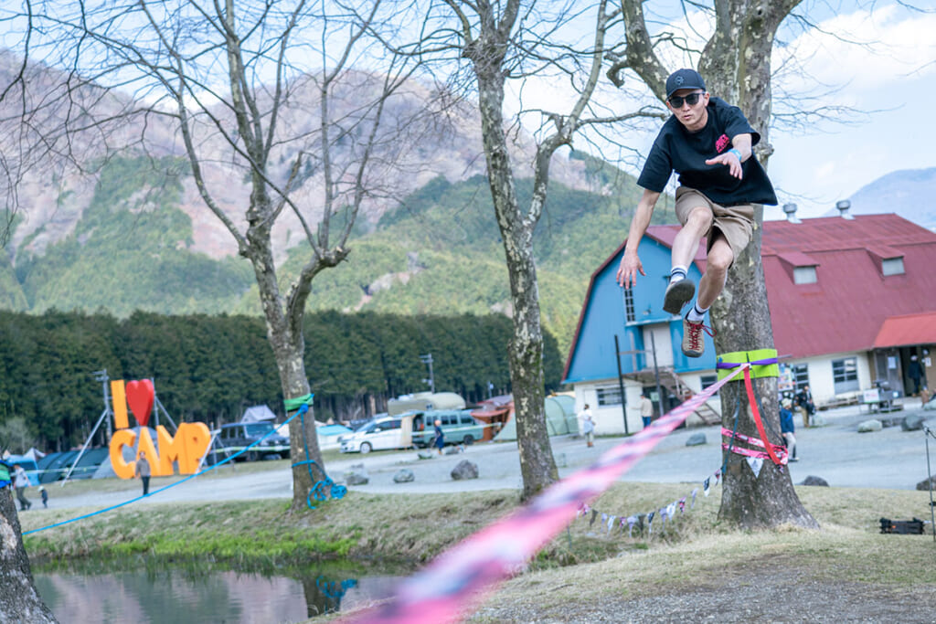 スラックラインのデモ