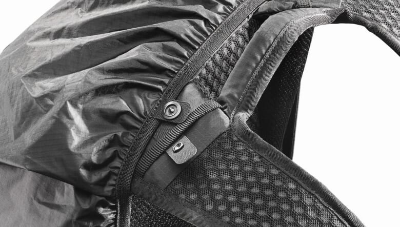 トレランの機能をストリートに！　サロモンの新生 XT バックパックはタウンユースでも快適。